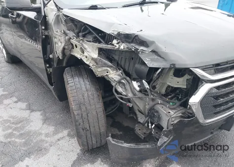 2019 Chevrolet Traverse Ls z USA, uszkodzony, nr VIN 1GNERFKW2KJ300210